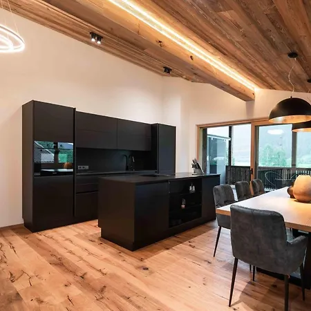Hohe Tauern Lofts Panoramabahn By Alpina-Holiday Dorf  Exterior photo